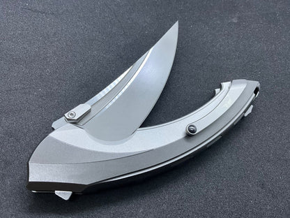 🔥Új dögös stílus! 🔥Gyorskioldó félig integrált titánötvözet fogantyús gyorsan nyitható összecsukható kés